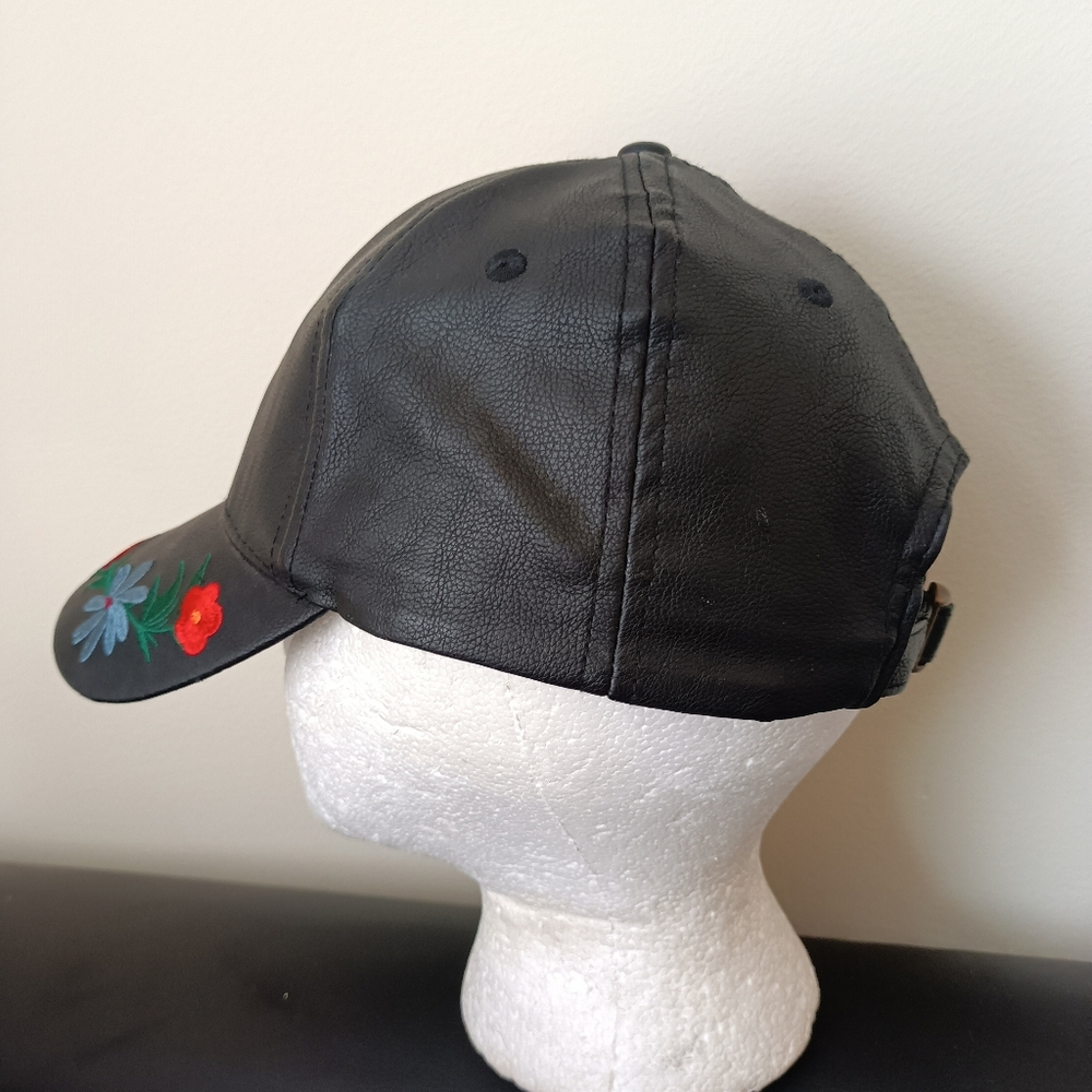 NWOT Vegan Leather Baseball Cap Floral Embroidery Hat OS Black - Picture 15 of 16